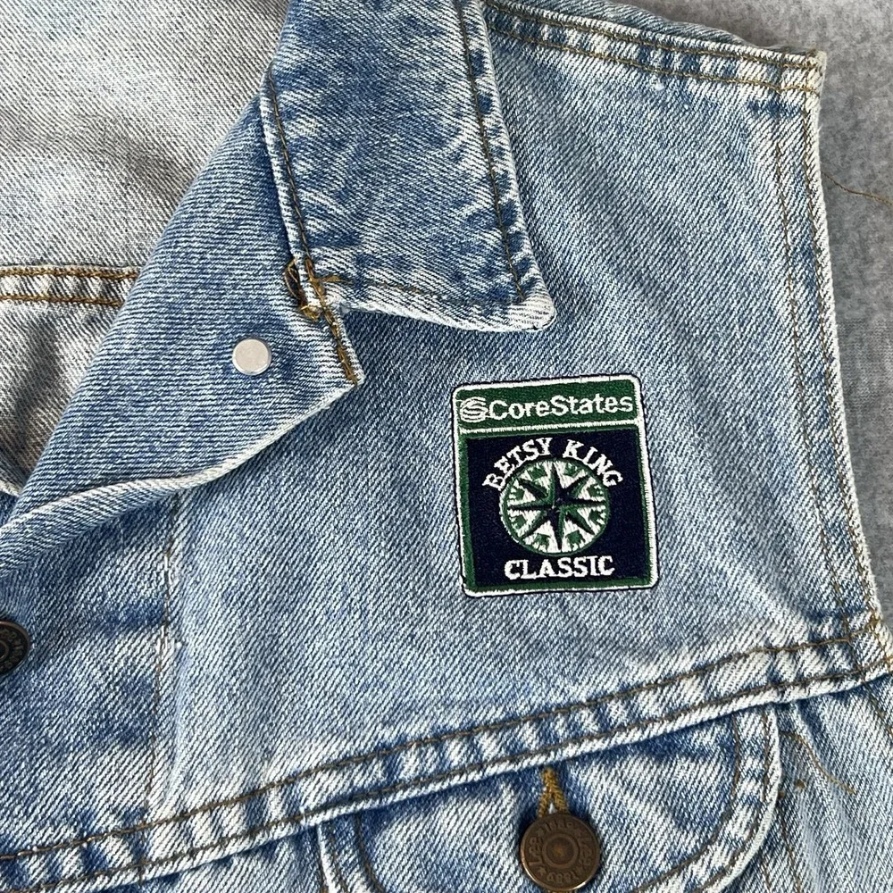 Vintage LEE RIVETED Denim Jacket Vest Woman's Large Trucker Made In USA Collar - Picture 7 of 7